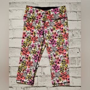 Victoria’s Secret VSX Floral Capri Leggings Pink Yellow Activewear
